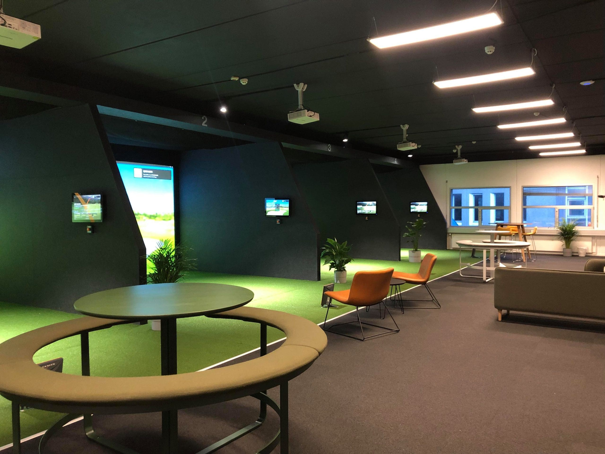 TrackMan studio – loungeområde